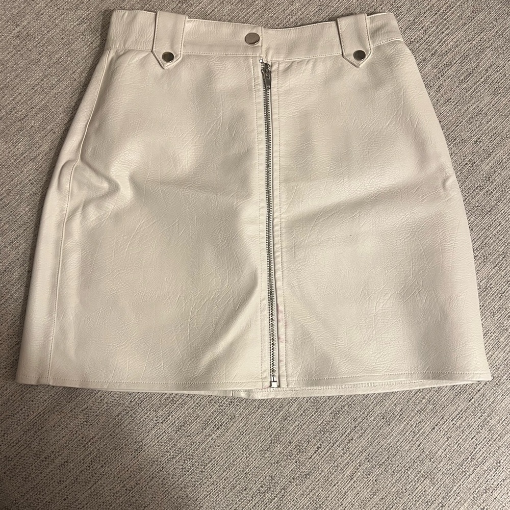 Elegant Cream Mini Skirt with Front Zipper